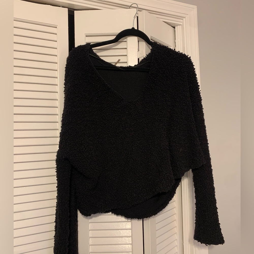 FREE PEOPLE SWEATER